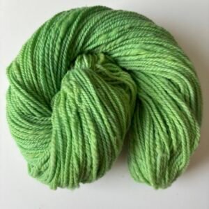 handspun rambouillet yarn – pam’s fleece | heavy worsted weight | hand dyed green | lanolin rich